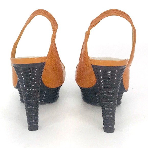 Escarpins BCBGirls - Talons Hauts (3-3.9 Pouces) - Taille 7.5 - Couleur Grise - Style Mary Jane - Occasion